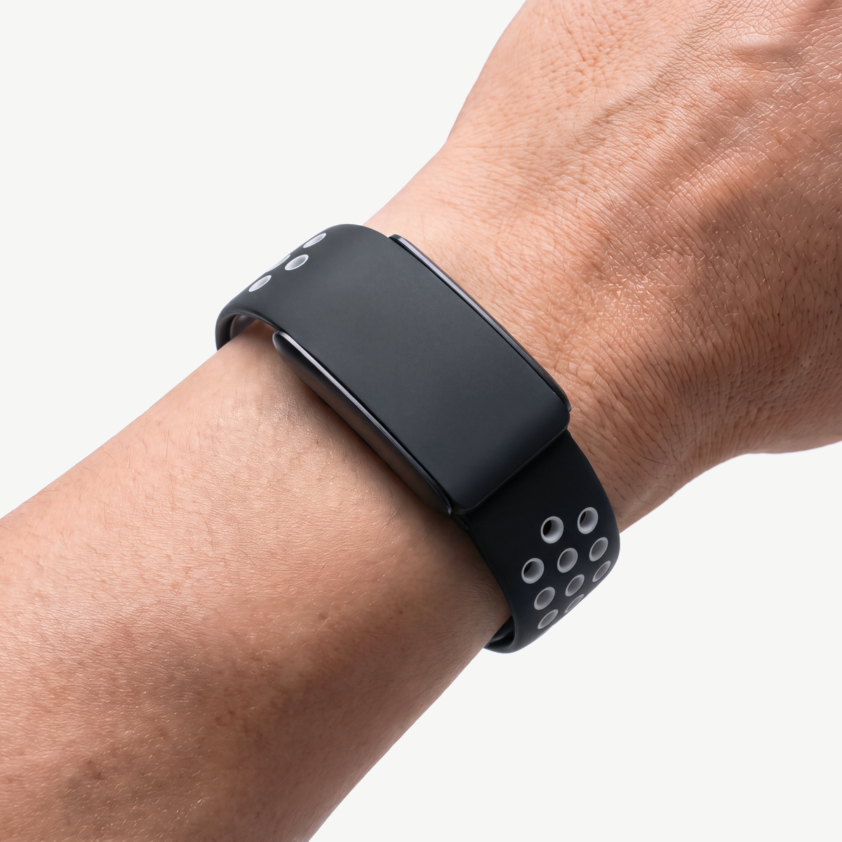 AeroFlex Band Graphite — worn on wrist