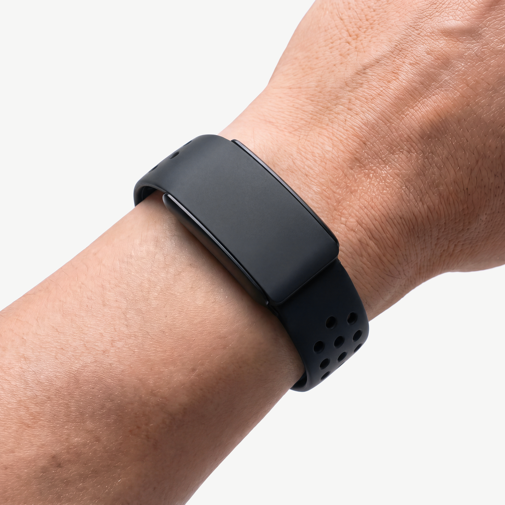 AeroFlex Band Obsidian — worn on wrist