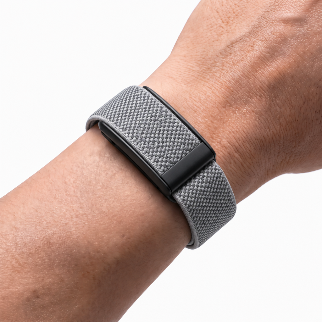 KnitLoop Band Dusk — worn on wrist