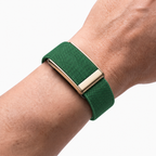 KnitLoop Band Emerald — worn on wrist