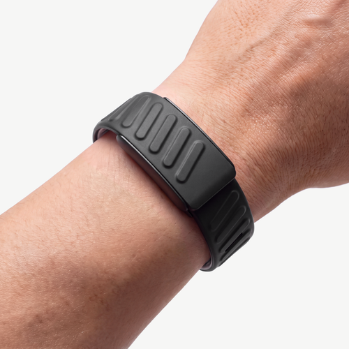 ChannelFlex Band Storm Noir — worn on wrist